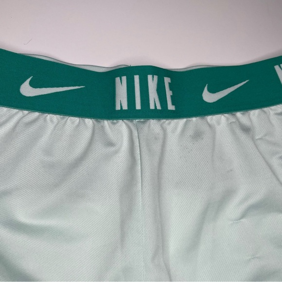 Nike Kids' Dri-FIT Trophy 6-Inch Shorts Size Small - Picture 3 of 7